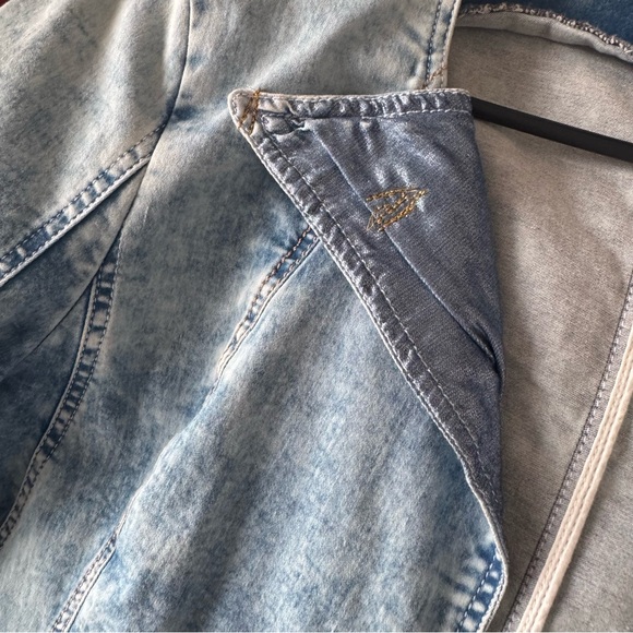 Elisa Cavaletti Patchwork Jean Jacket w/ Detail Stitching & Stone Wash Design - Picture 7 of 15
